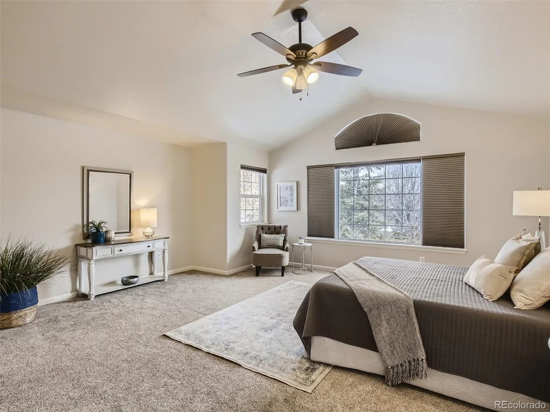 Photo of 1031 Willow Creek Cir