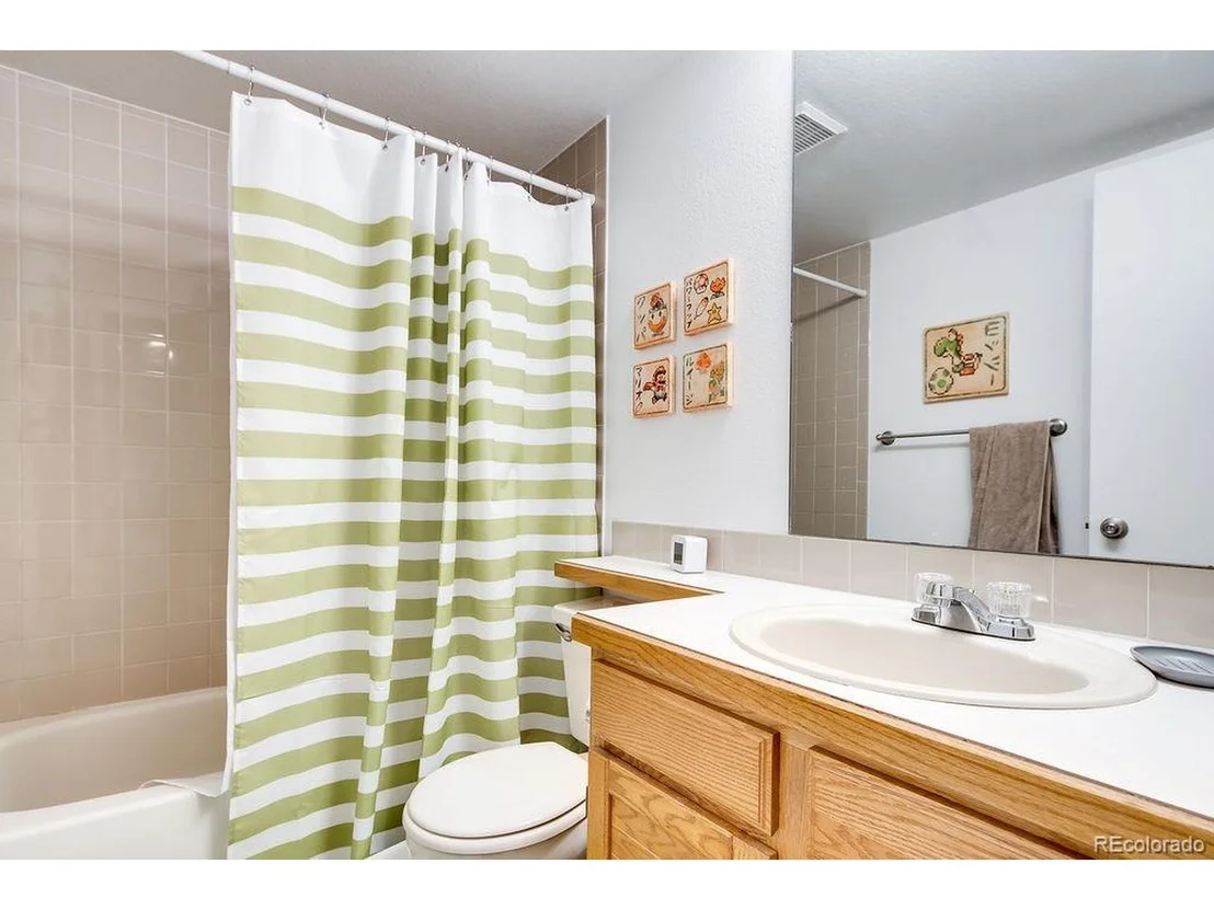 Photo of Unit 102 at 935 Broadway