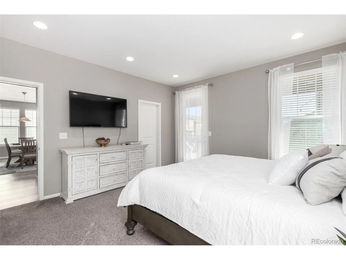 Photo of 4834 Sunset Pl