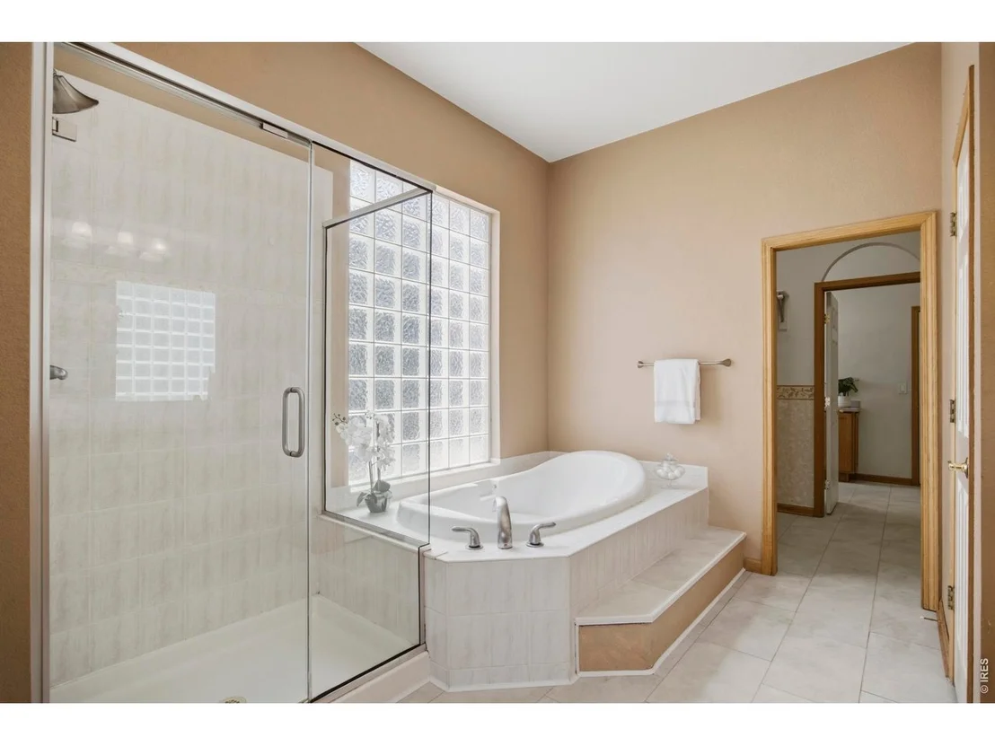 Photo of 535 Lakeside Pl