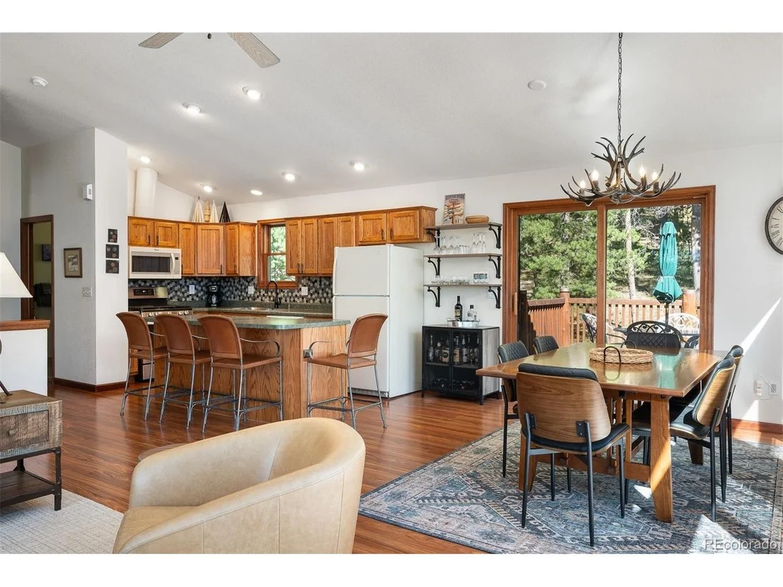 Photo of 72 Golden Dr