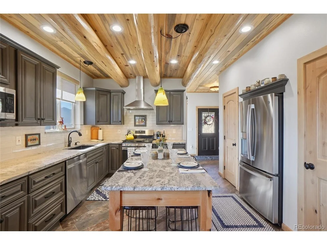 Photo of 884 Pine Hollow Road