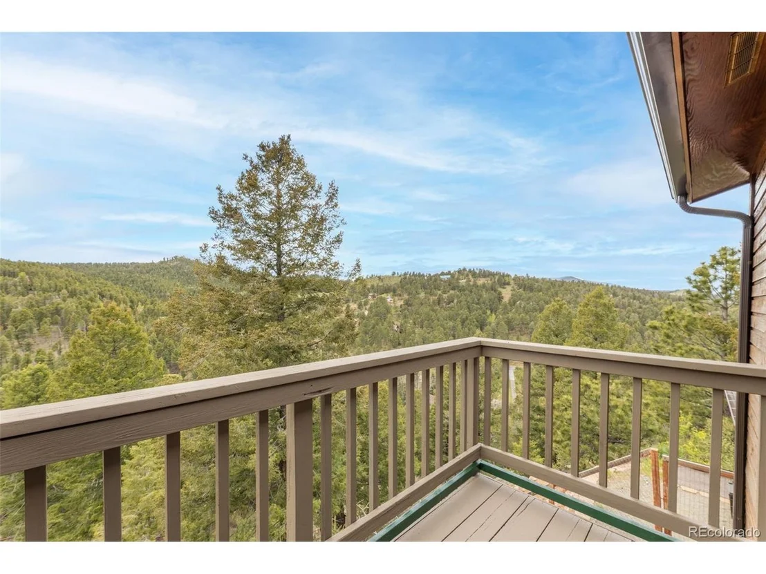 Photo of 25167 Red Cloud Dr