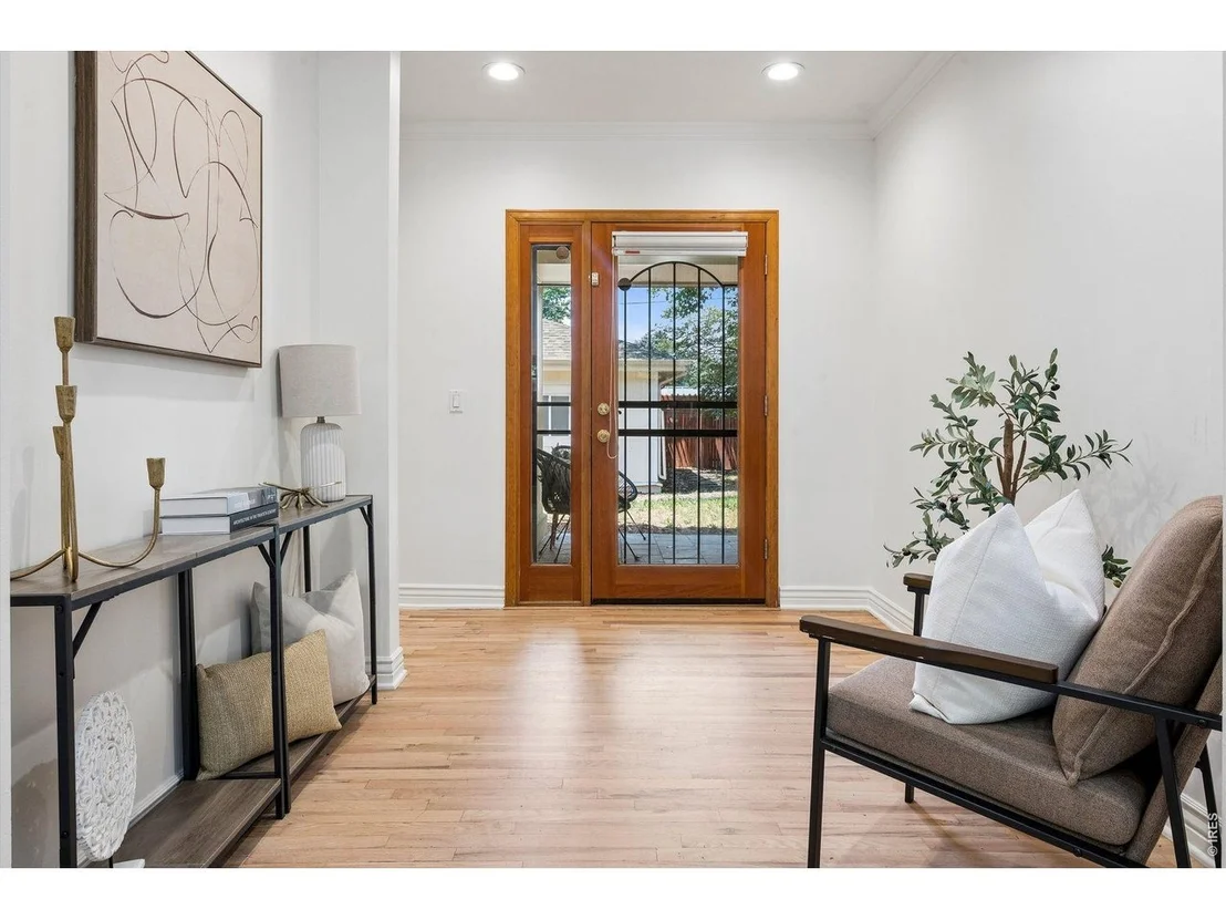 Photo of 1141 Elm St