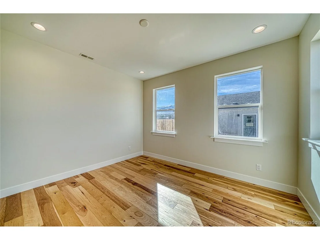 Photo of Unit AB at 261 Southside Loop