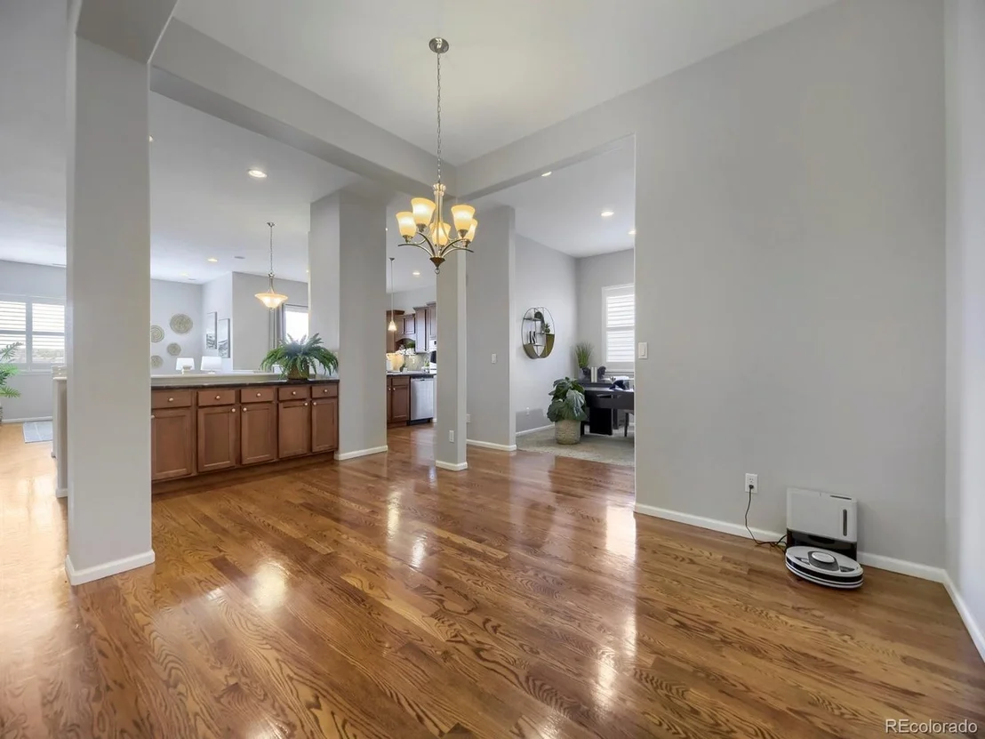 Photo of 15625 Carob Cir