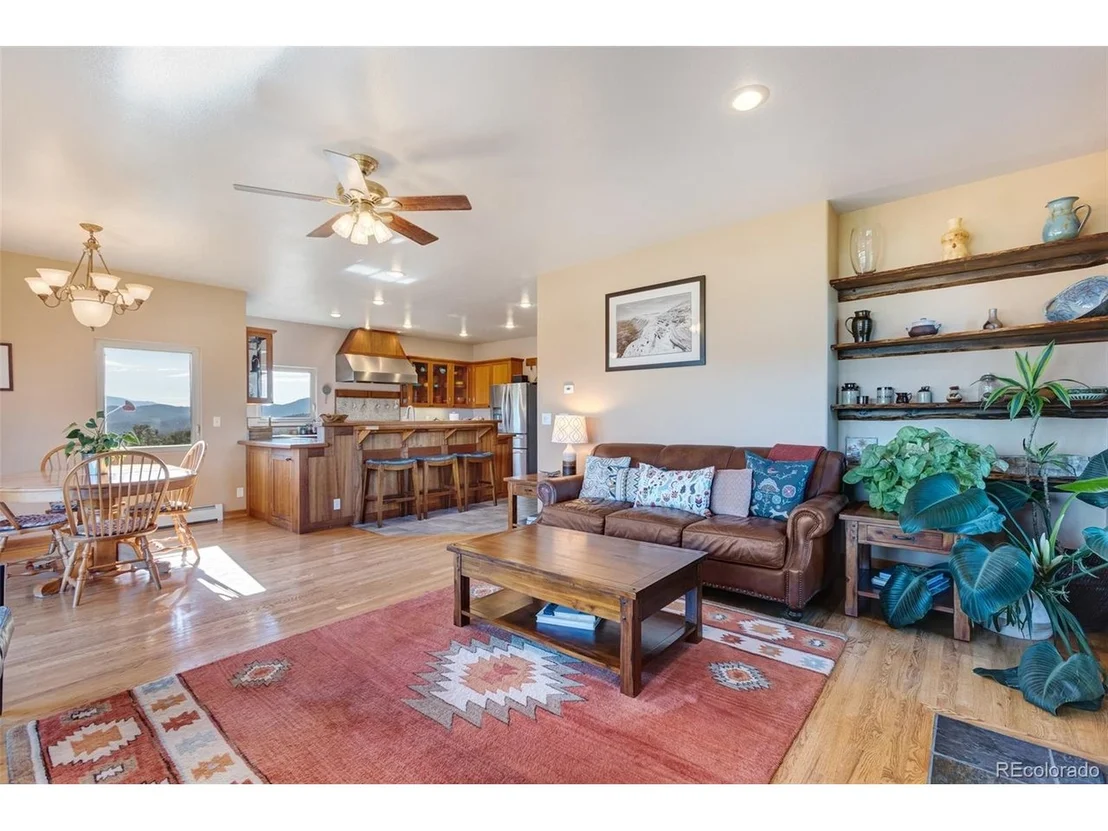Photo of 6396 Terrace Ln