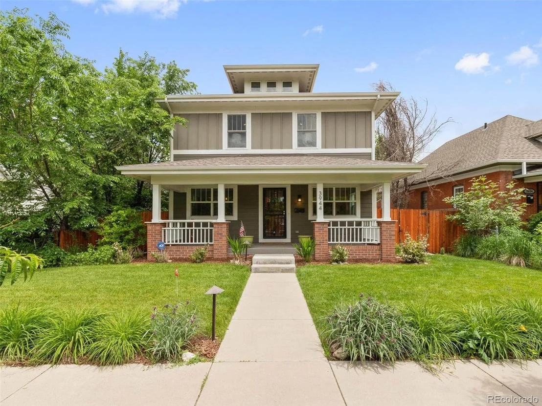 Photo of 3944 Lowell Blvd