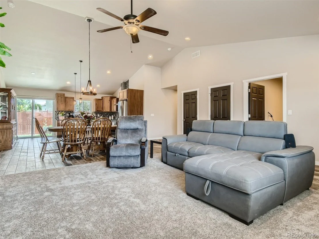 Photo of 416 Clover Ct