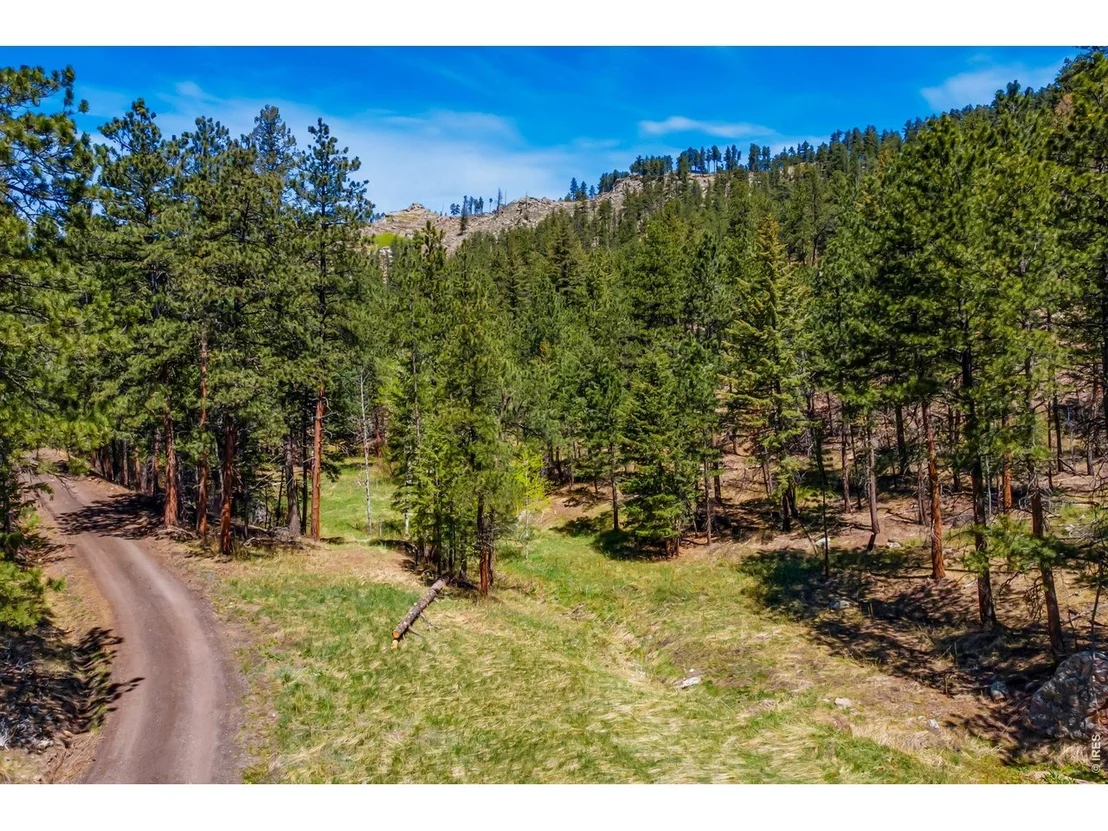 Photo of 1899 Spring Valley Rd