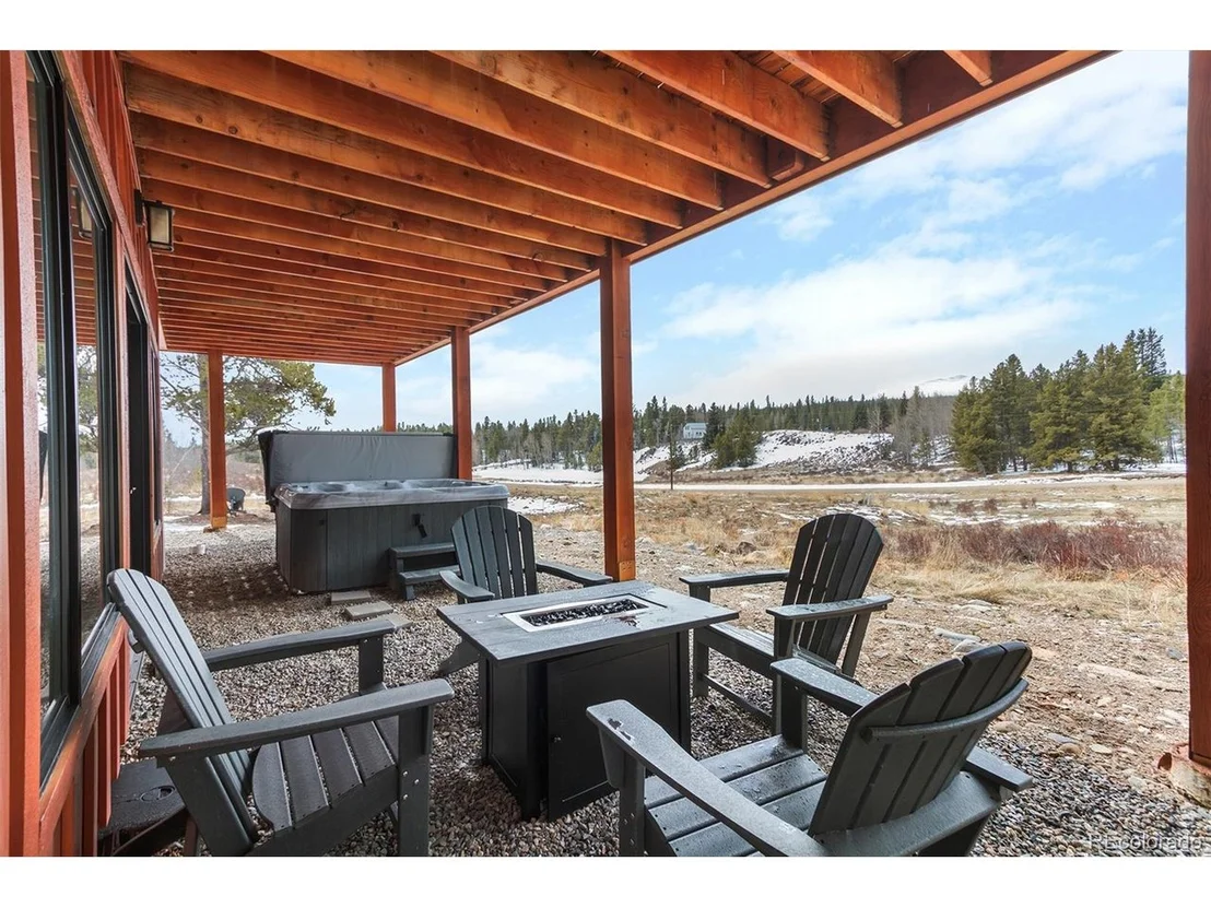 Photo of 1477 Lakeside Dr