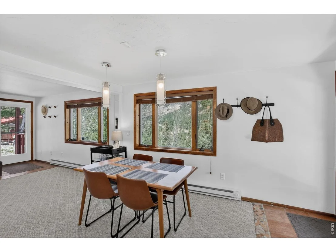 Photo of 760 Hickory Dr