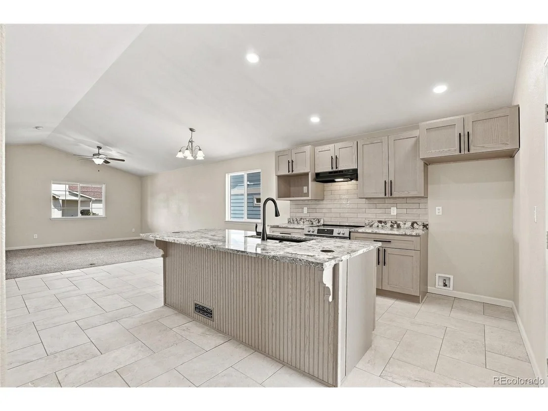 Photo of 2436 Heather Ln