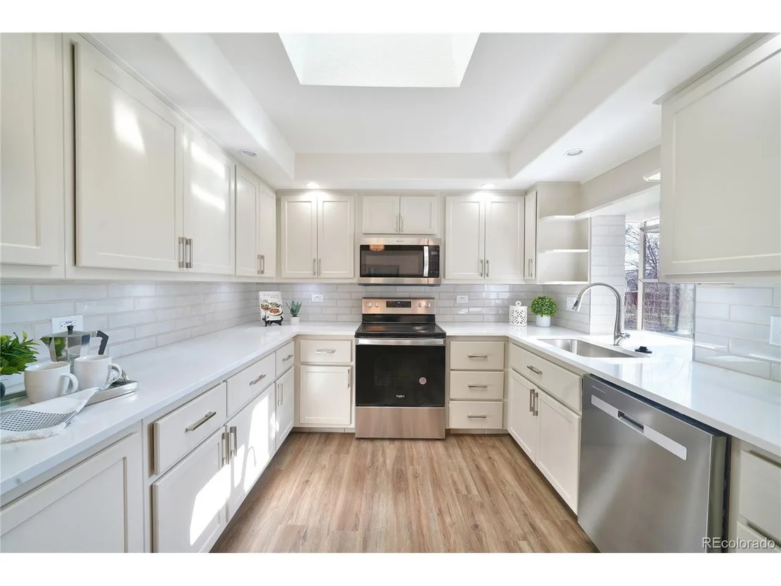 Photo of 6499 Iris Way