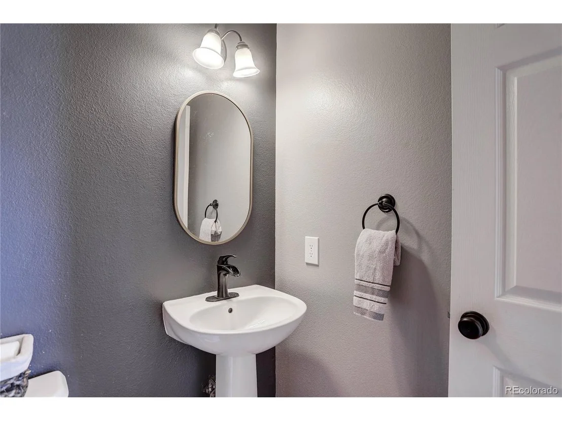 Photo of 10088 Westside Cir