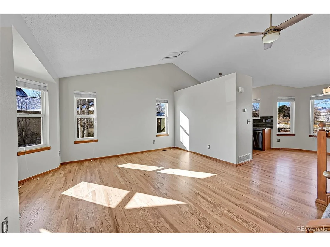 Photo of 6541 Devinney Ct