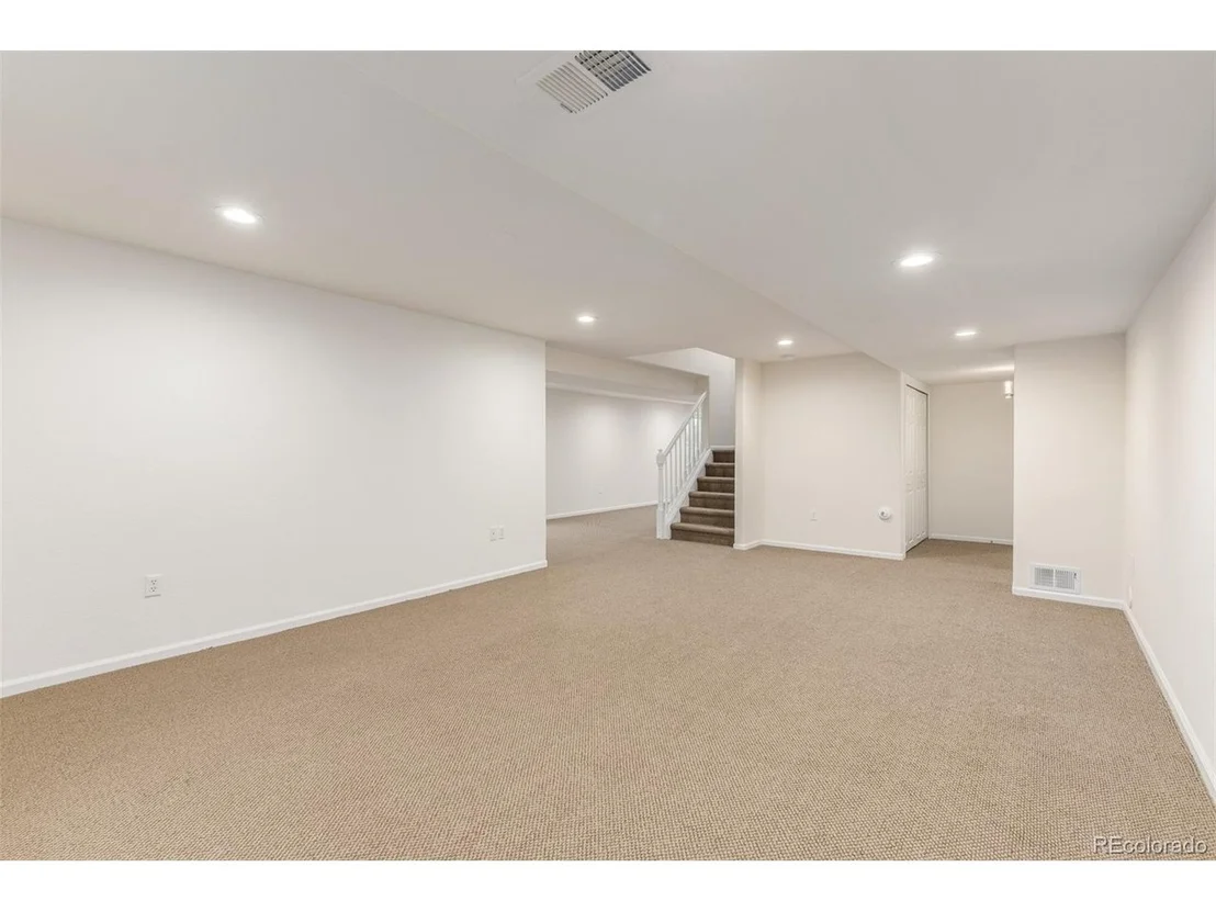 Photo of 8825 Fairview Oaks Pl