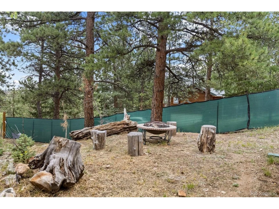 Photo of 41 Yew Ln