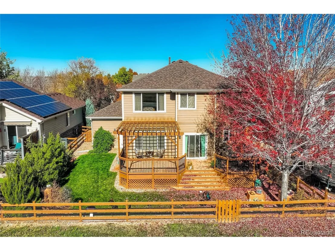 Photo of 4030 Red Deer Trl