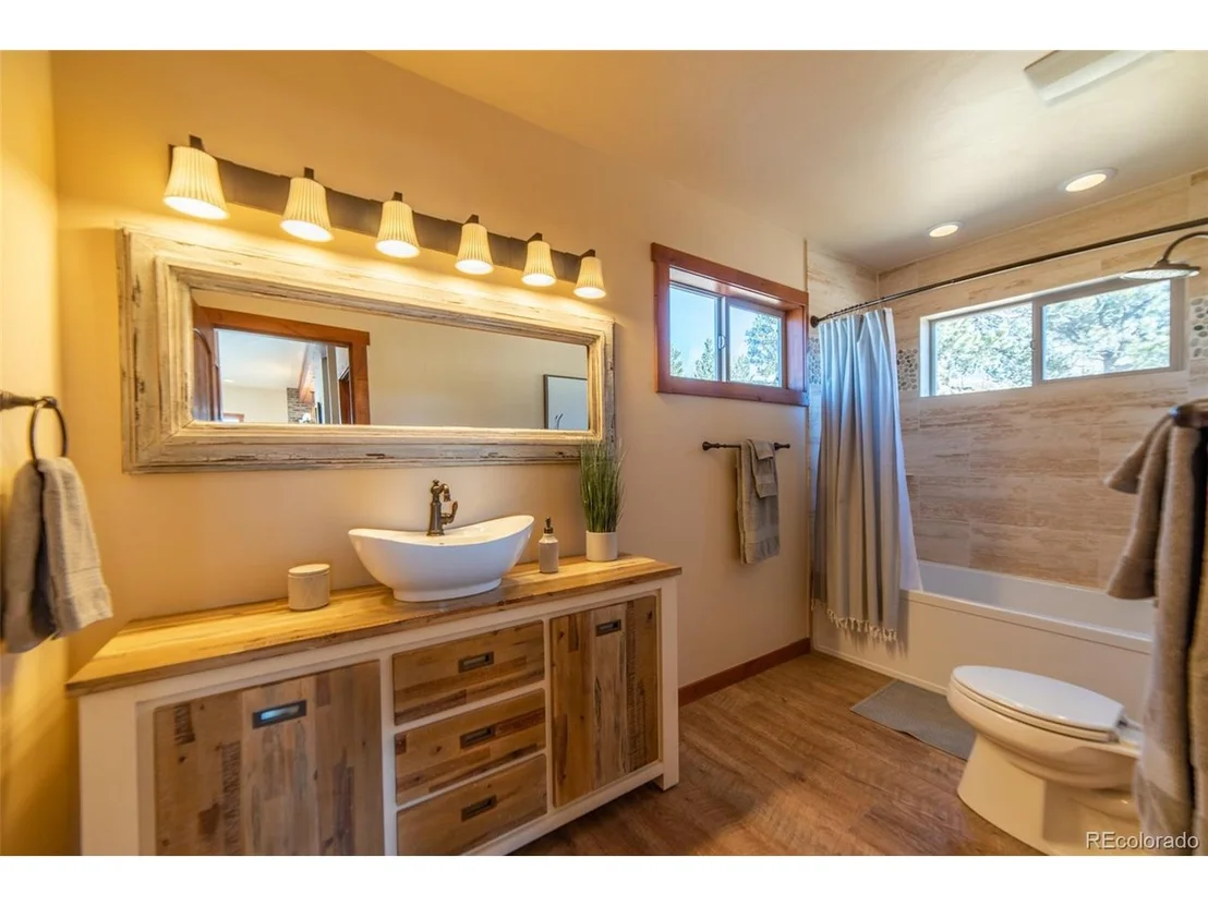 Photo of 183 Raven Way