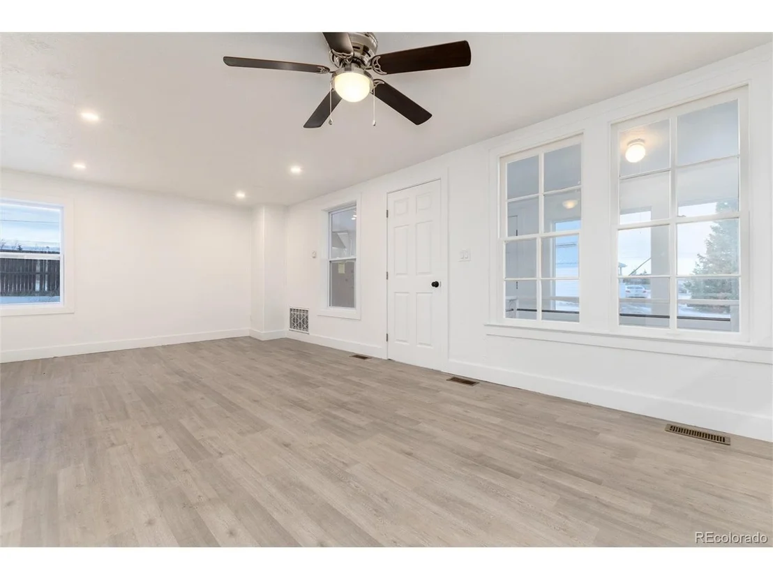 Photo of 550 Castello Ave