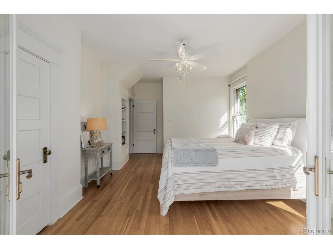 Photo of 2582 Eudora St