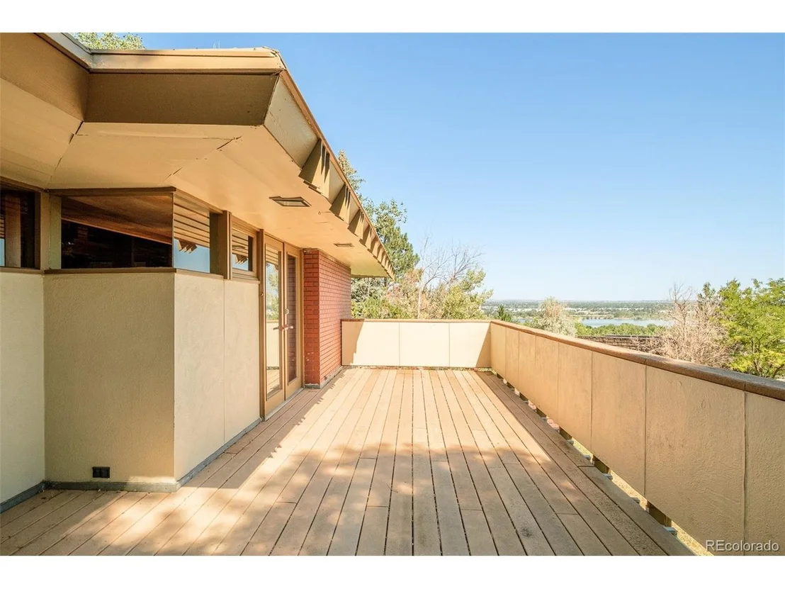 Photo of 14596 Foothill Rd