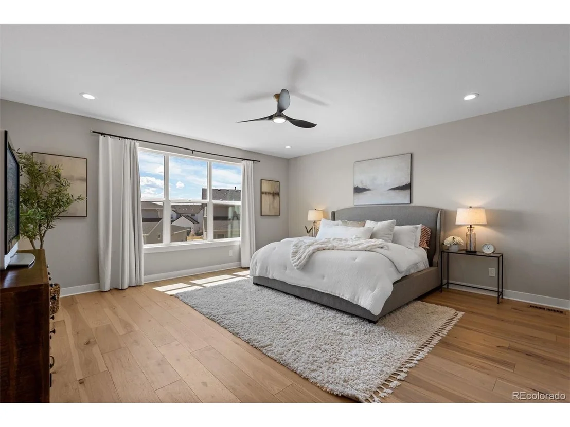 Photo of 5932 Los Olivas Pt
