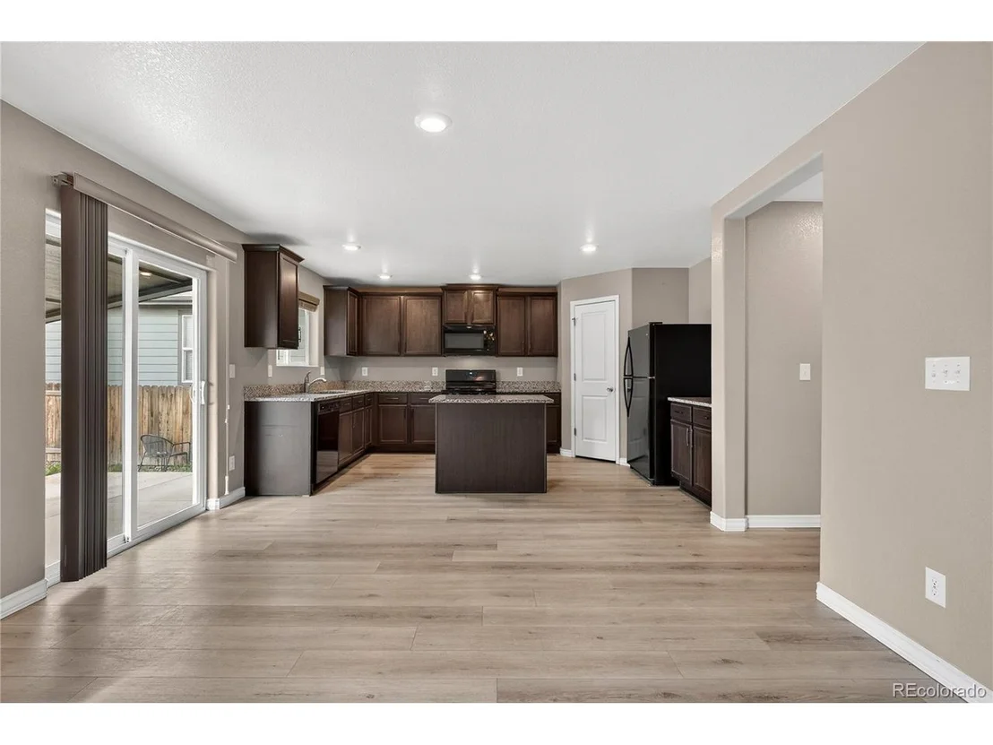 Photo of 47308 Clover Ave