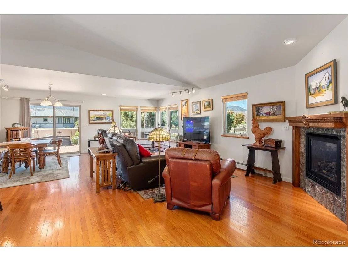 Photo of 7610 Meadowlark Ln