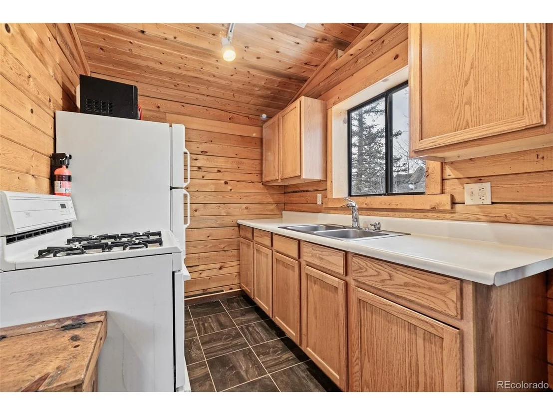 Photo of 225 Deadwood Dr