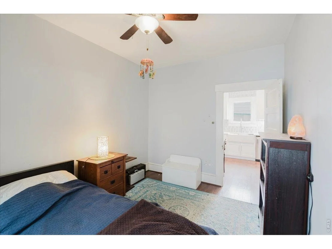 Photo of 443 Baker St