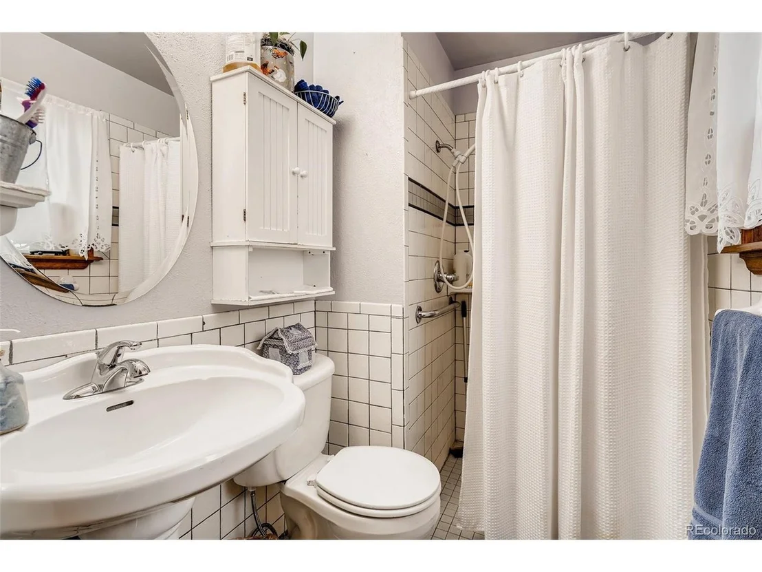 Photo of 5656 W 100th Pl