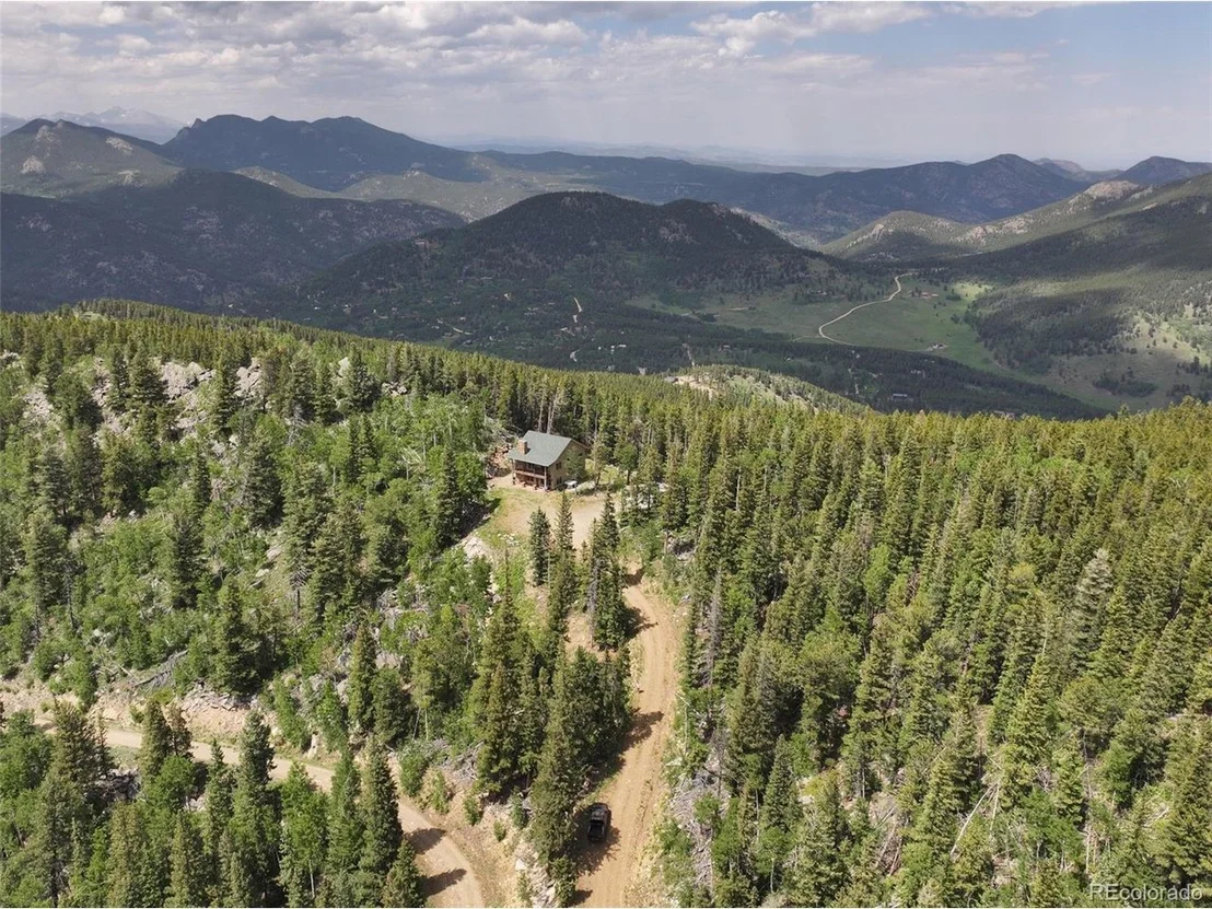 Photo of 1555 Three Peaks Rd
