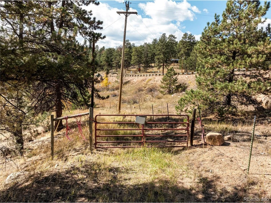Photo of 31437 Evans View Ln