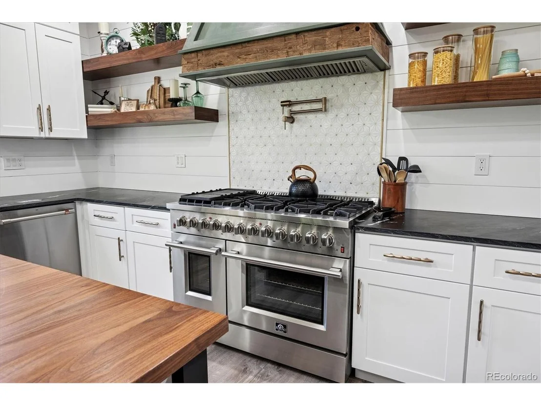 Photo of 5171 Craftsman Dr