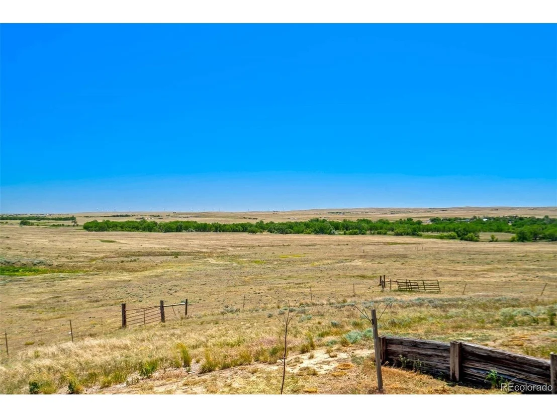 Photo of 18300 County Rd 105