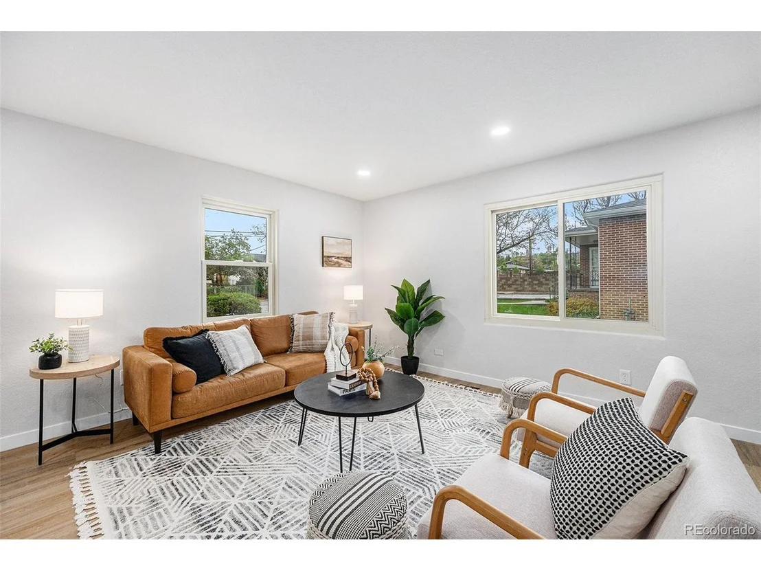 Photo of 5491 Lowell Blvd