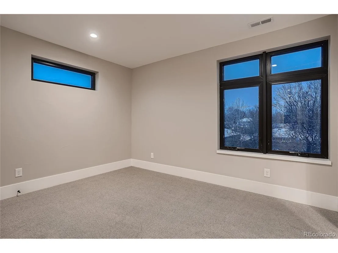 Photo of 364 Grape St