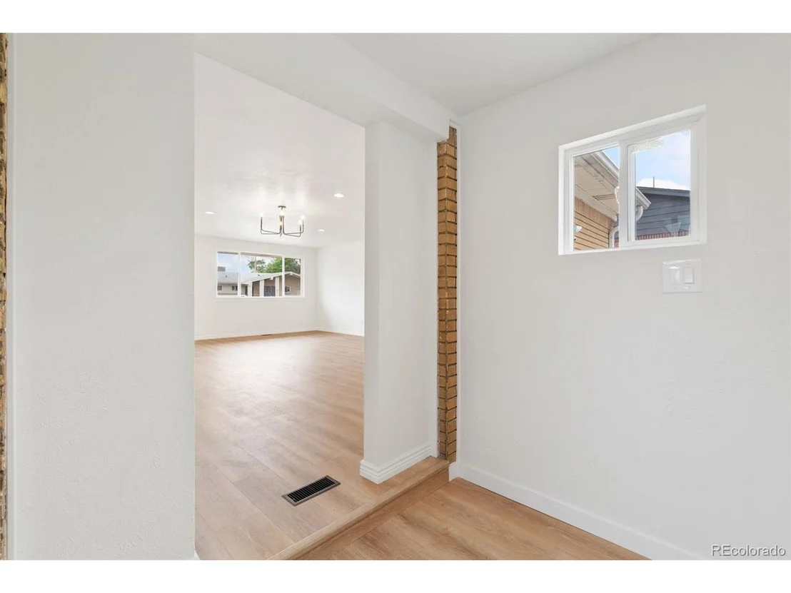 Photo of 8369 Cherokee St