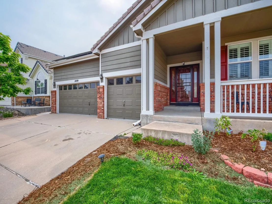 Photo of 11039 Valleybrook Cir