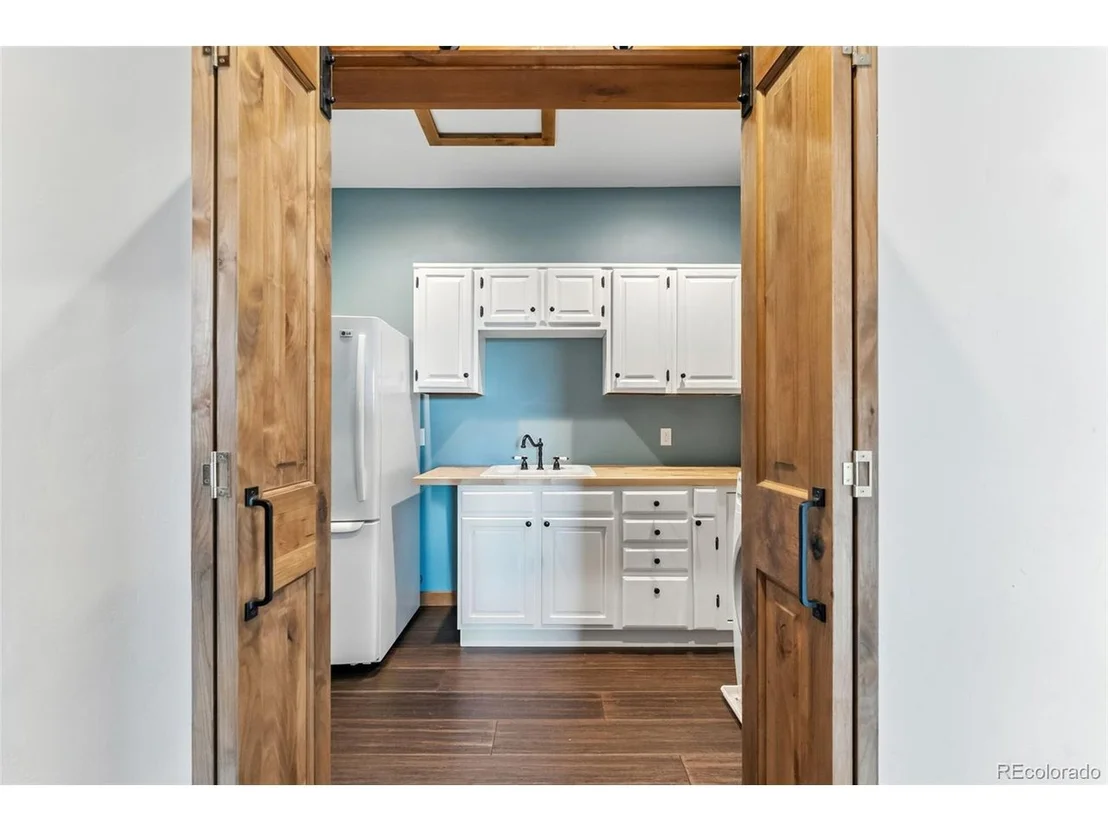 Photo of 701 Clark St