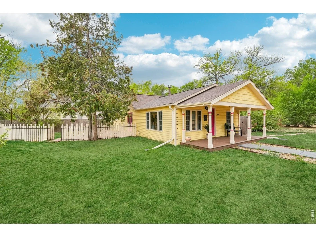 Photo of 205 5th Ave