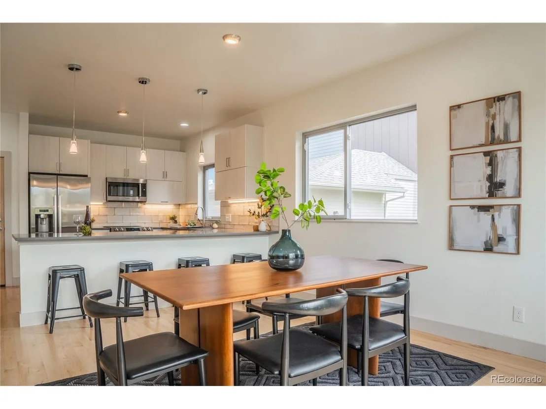 Photo of 6892 Juniper Ct