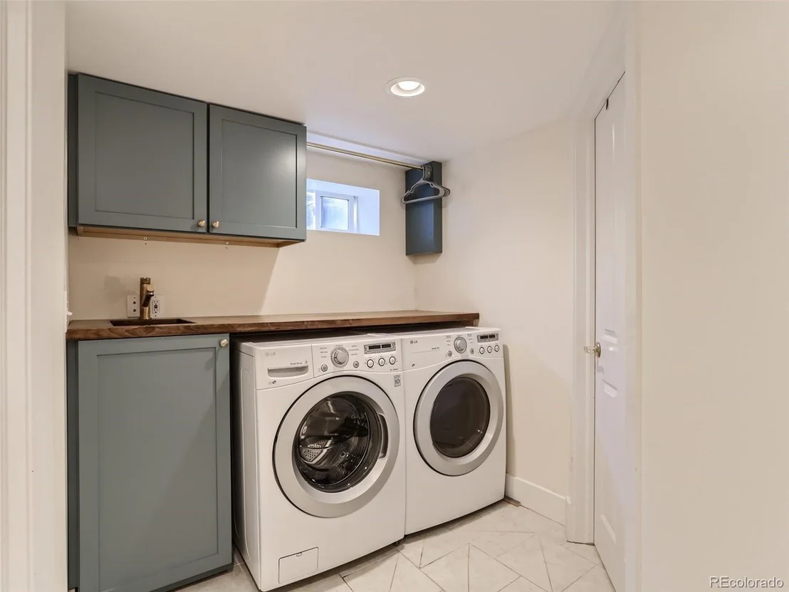 Photo of 390 Birch St