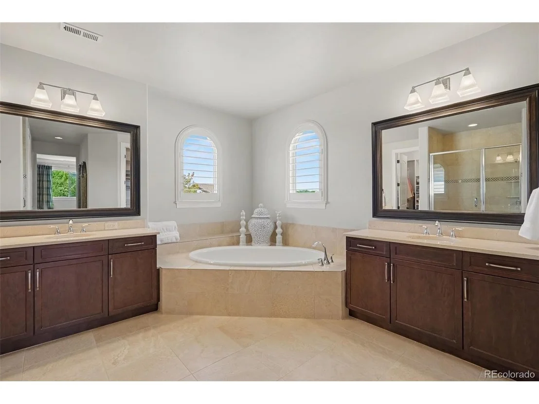 Photo of 9496 Winding Hill Way