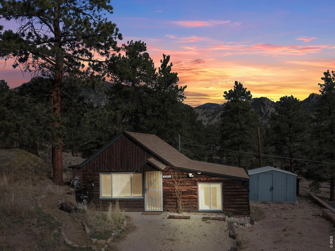 Photo of 2242 Eagle Cliff Rd