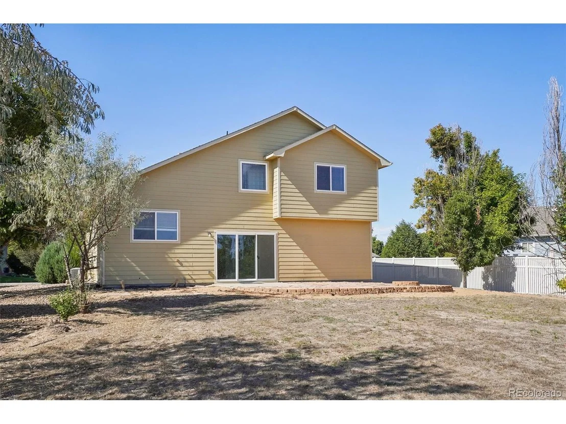 Photo of 9806 Roadrunner Ave