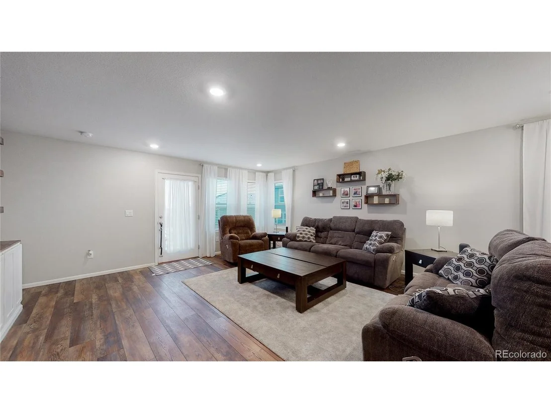 Photo of 741 N Vandriver Way
