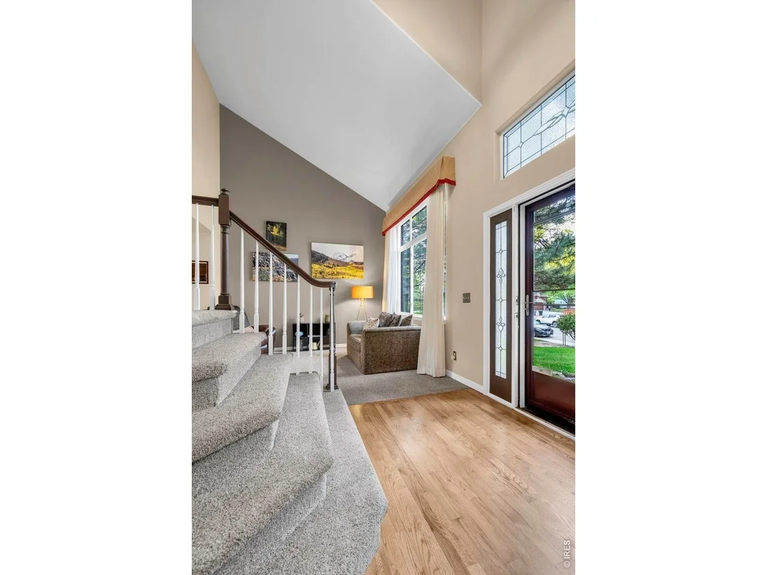 Photo of 2233 Bluebird Dr